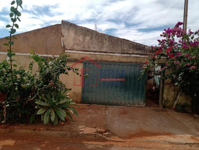 Casa para Venda, em Barretos, bairro Henriqueta, 5 dormitórios, 2 banheiros, 2 vagas